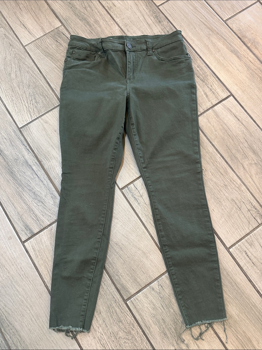 Kut from the Kloth Olive Green Ankle Crop Jeans